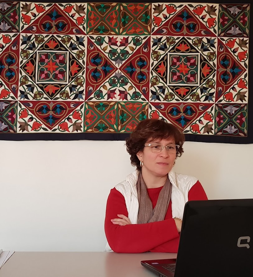 شتتهم الواقع فجمعتهم هذه الباحثة في العالم الافتراضي